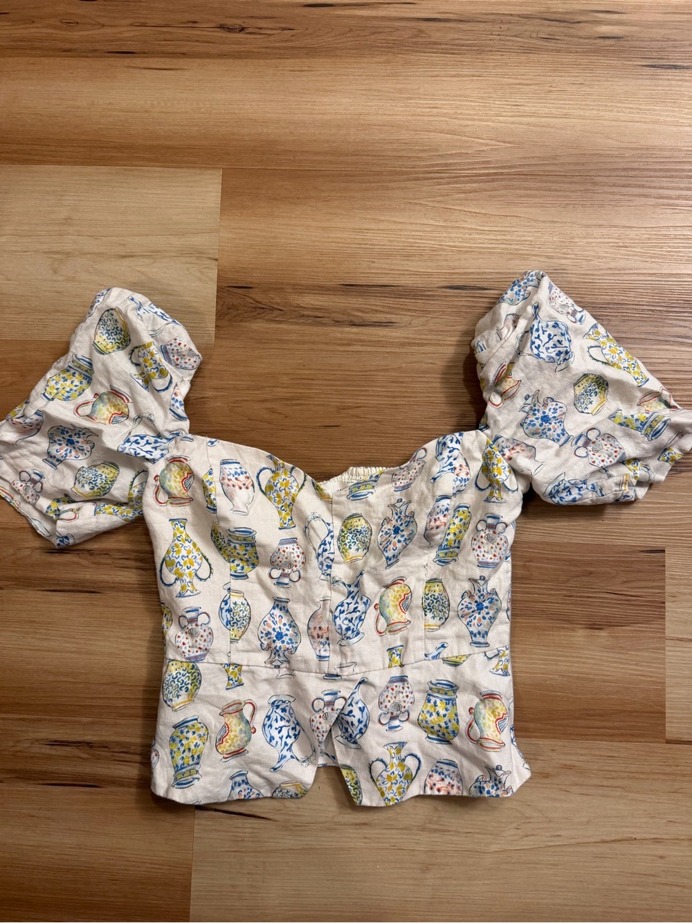 Wilfred Cream Puff-Sleeve Crop Top with Vase Print